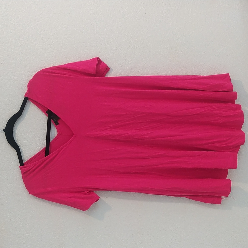 Vibrant fuchsia long vneck t-shirt/swimsuit cover-up